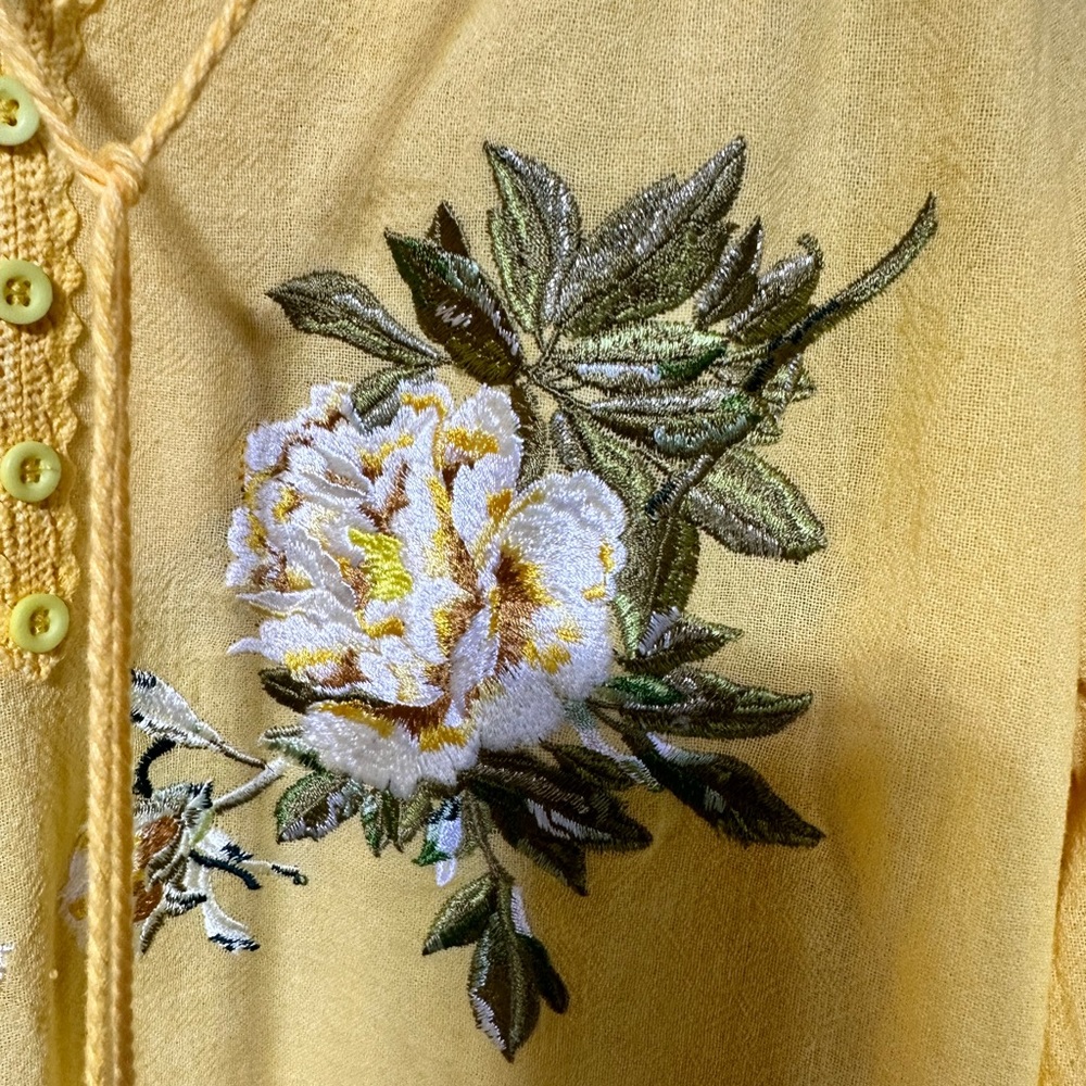 Floral Embrodiered Boho Flowy Yellow Top - Picture 11 of 13